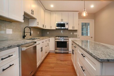 9 Hancock St unit 2, Newburyport, MA 01950 - photo 3