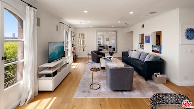 9249 Burton Way unit 501, Beverly Hills, CA 90210 - photo 4