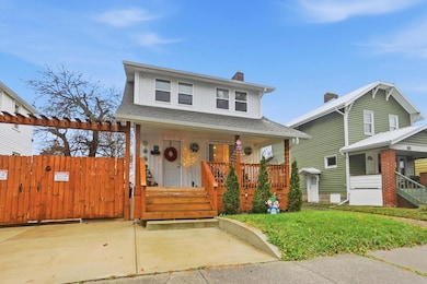 1379 Loretta Ave, Columbus, OH 43211 - photo 2