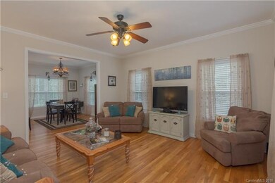 123 Wilde Brook Dr, Asheville, NC 28806 - photo 4