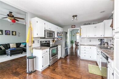 21513 W 58th St, Shawnee, KS 66218 - photo 4