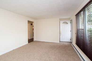 6 Sunrise Dr, Providence, RI 02908 - photo 3