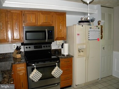 1221 Elm Grove Cir, Silver Spring, MD 20905 - photo 6