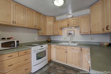 7411 Margaret Cir, Anchorage, AK 99518 - photo 7