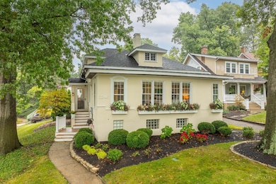 3246 Observatory Ave, Cincinnati, OH 45208 - photo 2