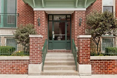 001 FRONT ENTRY STEPS