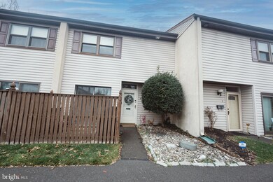 6 Hunters Way unit 6, Hatboro, PA 19040 - photo 2