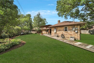 4902 Candleglow Dr, Houston, TX 77018 - photo 6