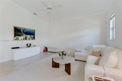 9221 SW 170th Ln, Palmetto Bay, FL 33157 - photo 6