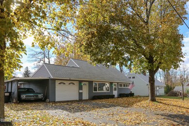 1090 Deforest St, Schenectady, NY 12303 - photo 3