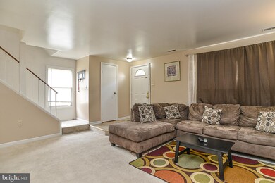 7646 Jordon Hollow Ct, Manassas, VA 20109 - photo 2