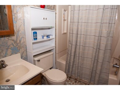 22 Appley Ct, Cherry Hill, NJ 08002 - photo 7