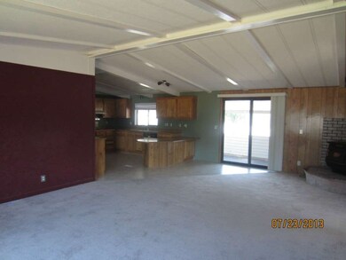 1880 6th St SE, East Wenatchee, WA 98802 - photo 3