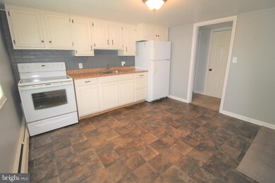 160 B N Ronks Rd, Ronks, PA 17572 - photo 2