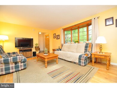 814 S Hays St, Allentown, PA 18103 - photo 3