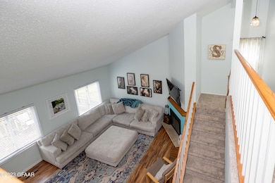 24 Vail Cir, Grand Forks, ND 58201 - photo 6