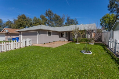 1920 Vega St, Redding, CA 96002 - photo 2