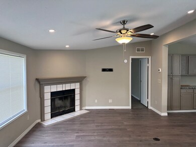 31314 Merry Merchant St, Magnolia, TX 77354 - photo 4