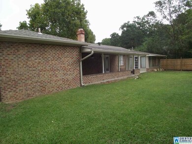 2105 Vicki Dr, Birmingham, AL 35235 - photo 2