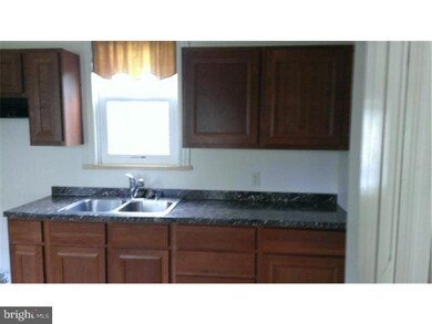 2821 Kutztown Rd, Reading, PA 19605 - photo 2