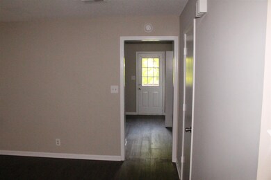 1721 Baltimore Dr unit C, Clarksville, TN 37043 - photo 5