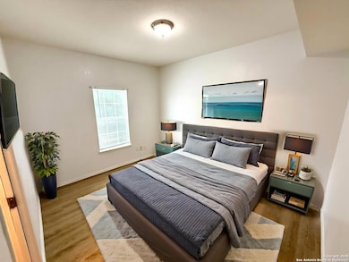 816 Rivas St unit C, San Antonio, TX 78207 - photo 6