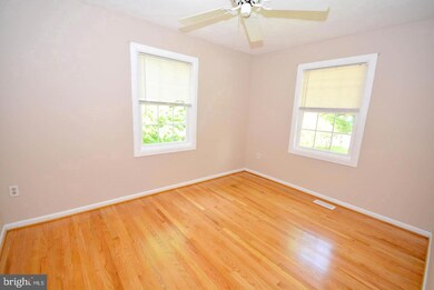 454 Poplar Ln, Annapolis, MD 21403 - photo 6