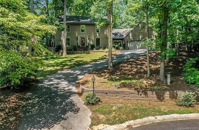 Majestic & Private Elevated Wooded Cul De Sac Lot