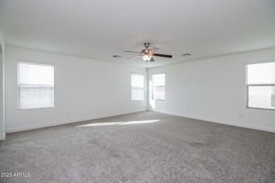 005-photo-master-bedroom-6626678