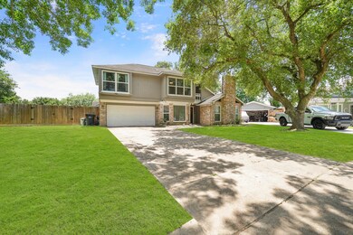 2903 Wood Fox Dr, Alvin, TX 77511 - photo 2