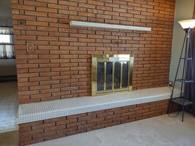 1421 3rd Ave NW, Jamestown, ND 58401 - photo 3