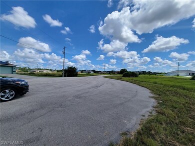 510 Kimberly Ct, Lehigh Acres, FL 33974 - photo 5