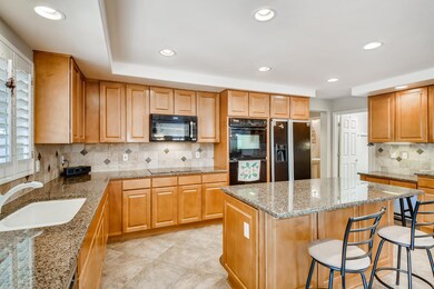 HUGE KITCHEN