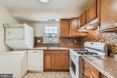 11906 Tarragon Rd unit I, Reisterstown, MD 21136 - photo 4