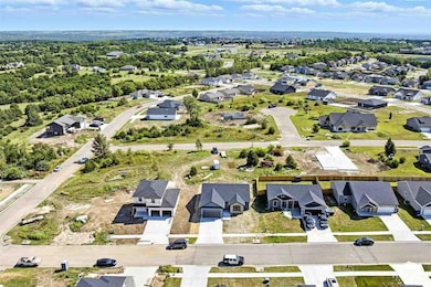 2525 Wren Ln, Junction City, KS 66441 - photo 6