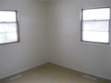 4503 Grimsby Rd, Columbus, OH 43227 - photo 6