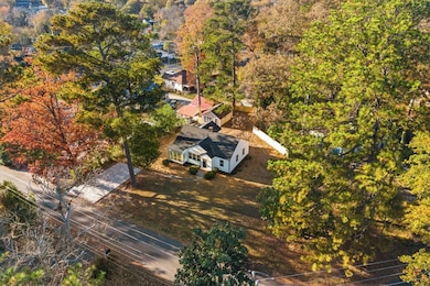 1407 Stacy Dr, Dalton, GA 30721 - photo 4