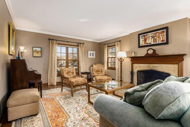 039_1d8bc_R 2356 Fair Ave0015