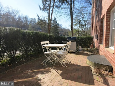 1613 Preston Rd, Alexandria, VA 22302 - photo 2