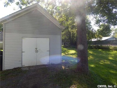 Garage.
