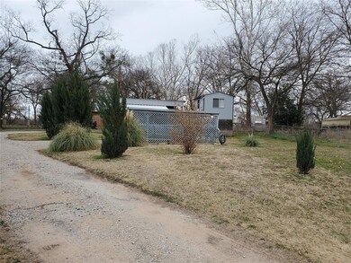 7113 Chippewa Trail, Weatherford, TX 76087 - photo 2