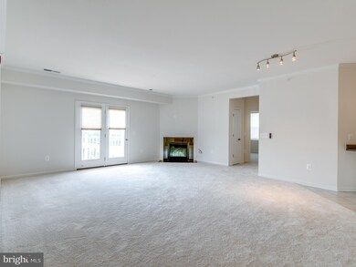 41895 Cathedral Valley Square unit 400, Aldie, VA 20105 - photo 6