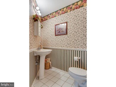 108 Suburban Blvd unit 108, Delran, NJ 08075 - photo 3