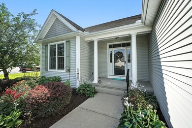 16 Broadleaf Cir, East Longmeadow, MA 01028 - photo 4