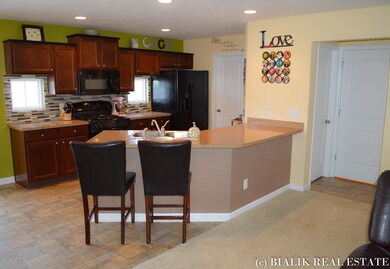 3a_845 Cobblestone Way-58