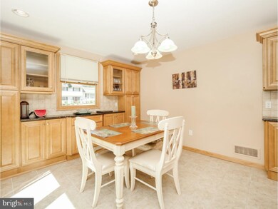 250 Midway Dr, Morrisville, PA 19067 - photo 7