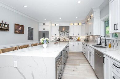 1 Lincoln Ct, Medfield, MA 02052 - photo 4