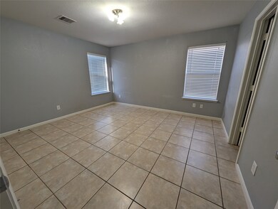 8235 Wooded Terrace Ln, Humble, TX 77338 - photo 6