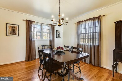 14710 Carson Dr, Burtonsville, MD 20866 - photo 3