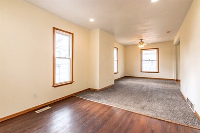 901 Ellis Blvd NW, Cedar Rapids, IA 52405 - photo 6